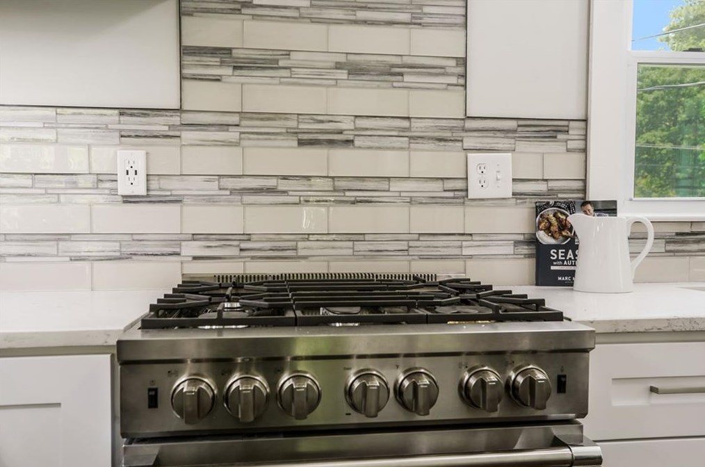 1660 Columbia Cir, Decatur GA  30032-4607 exterior