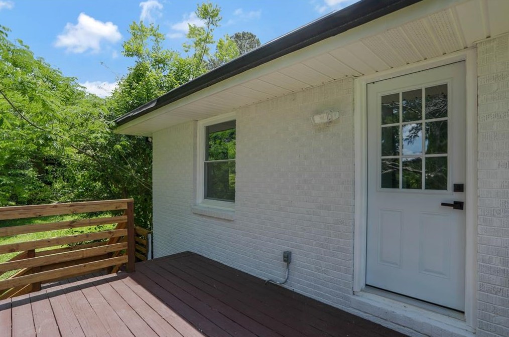 1660 Columbia Cir, Decatur GA  30032-4607 exterior