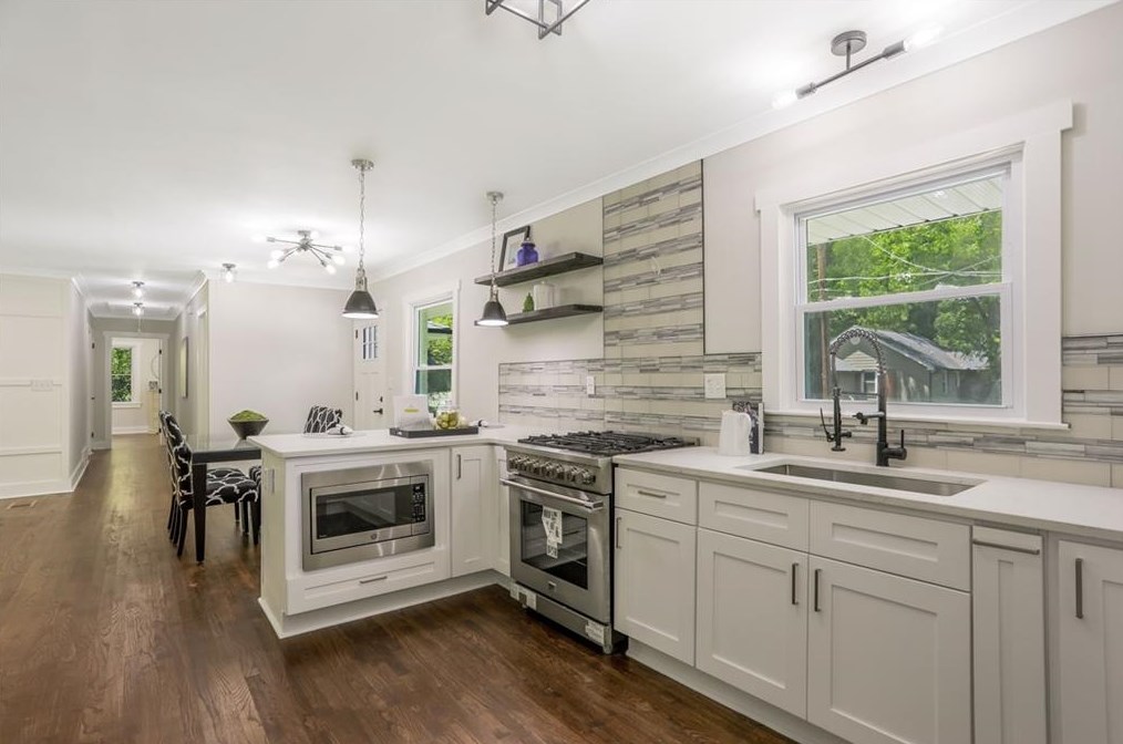 1660 Columbia Cir, Decatur GA  30032-4607 exterior