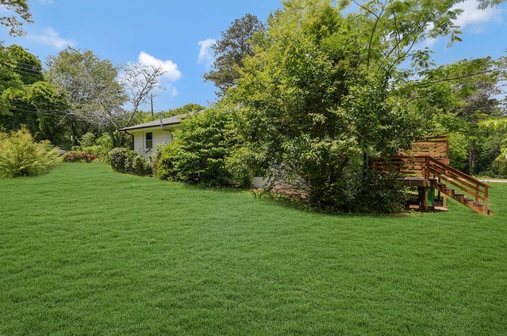 1660 Columbia Cir, Decatur GA  30032-4607 exterior