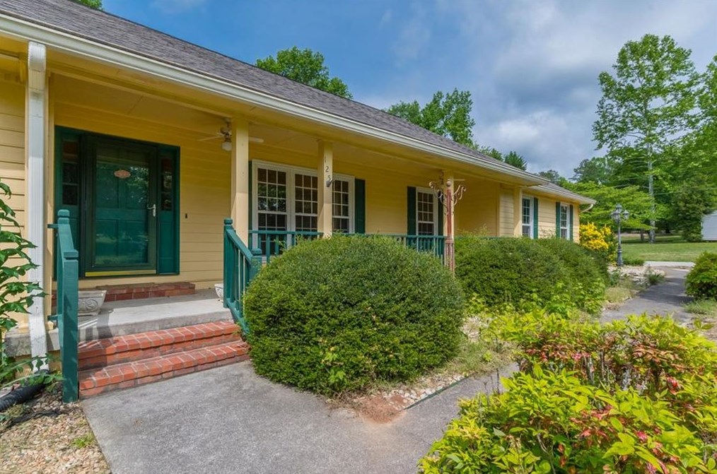 125 Sims Dr, Stockbridge, GA 30281