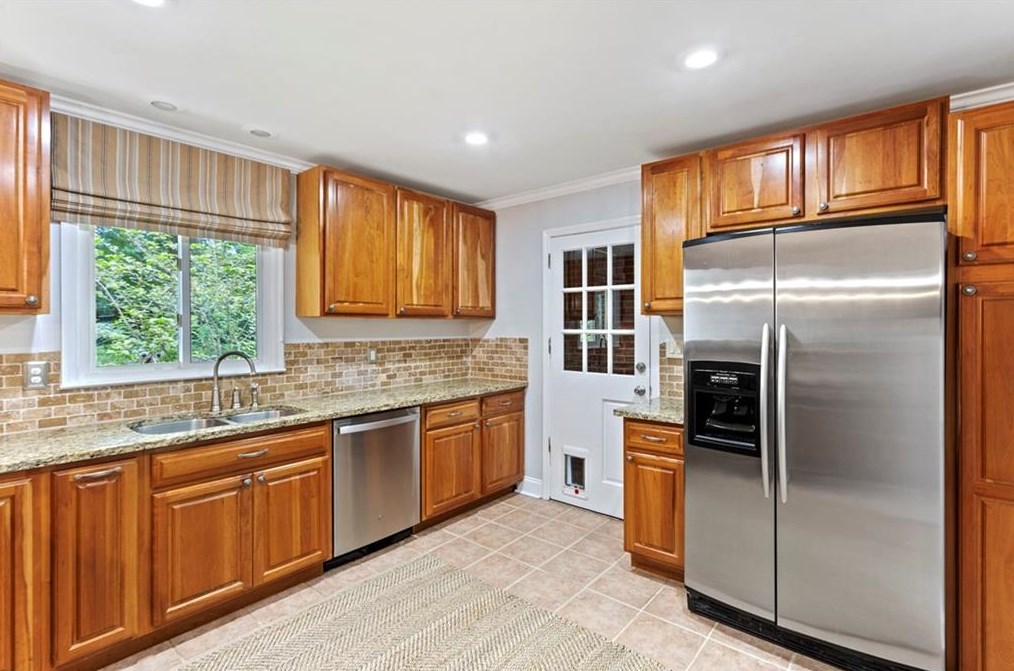 3085 Octavia Pl, Atlanta GA  30340-4620 exterior