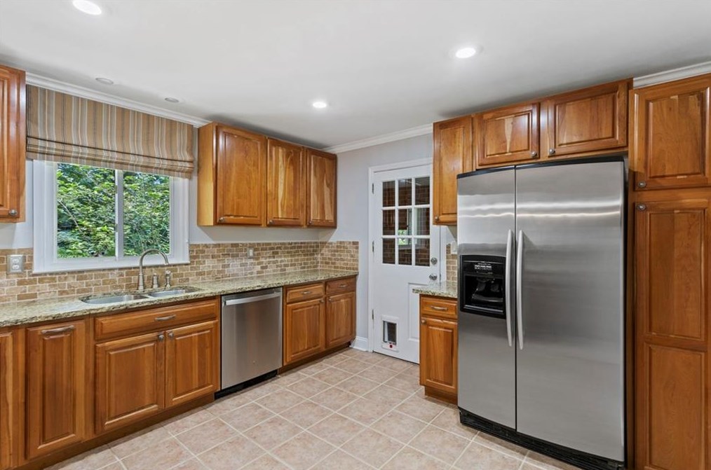 3085 Octavia Pl, Atlanta GA  30340-4620 exterior