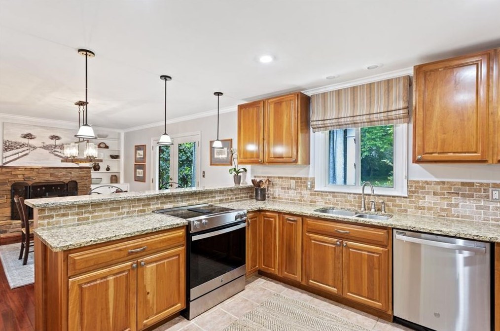 3085 Octavia Pl, Atlanta GA  30340-4620 exterior