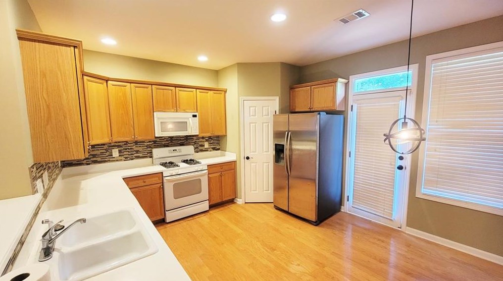 14111 Yacht Ter, Alpharetta, GA 30004-4599