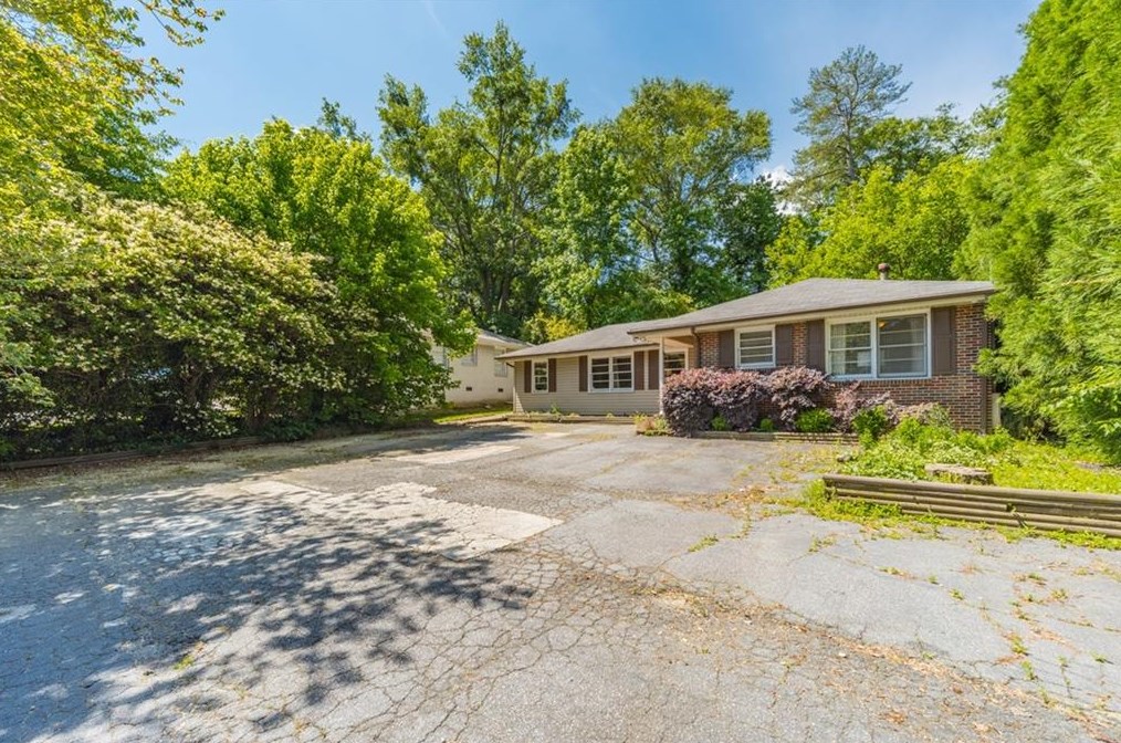 317 Wieuca Rd, Atlanta, GA 30342-3323