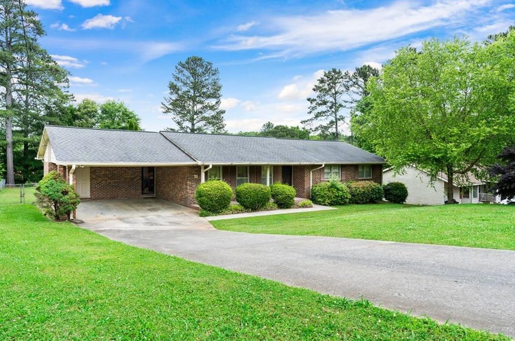 33 Pine Ridge Dr Se, Silver Creek, GA 30173