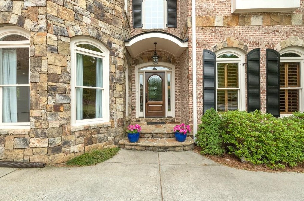 305 Majestic Cv, Alpharetta, GA 30004-4568