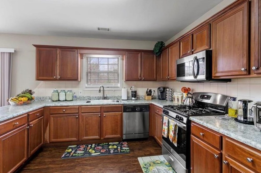 4019 Cliffglen Ct Nw, Lilburn, GA 30047