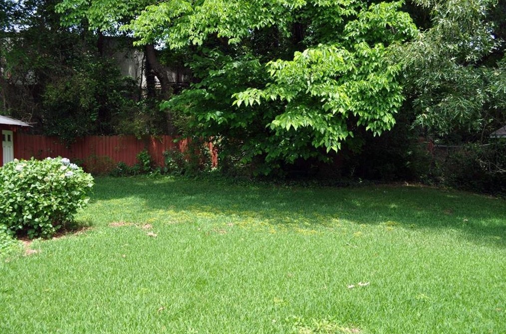 3394 Lark Ln, Decatur GA  30032-2562 exterior