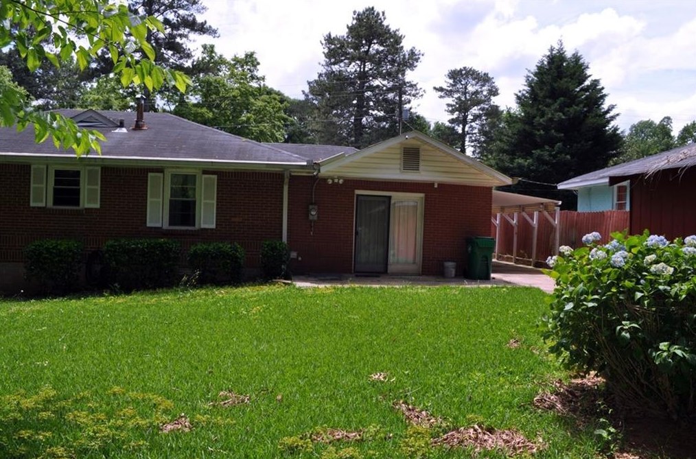 3394 Lark Ln, Decatur, GA 30032-2562
