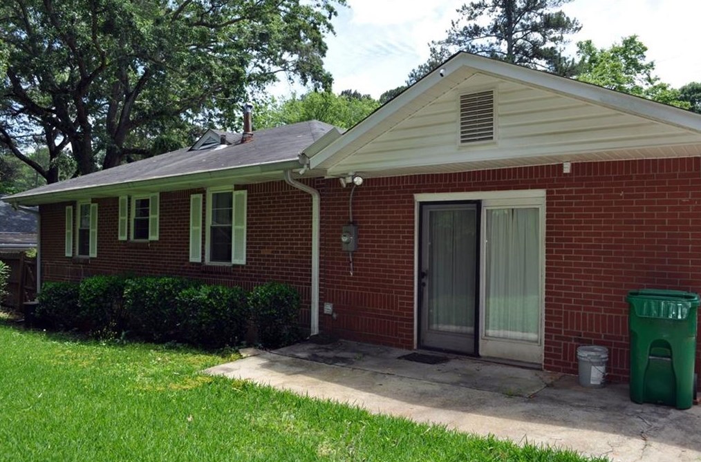 3394 Lark Ln, Decatur GA  30032-2562 exterior