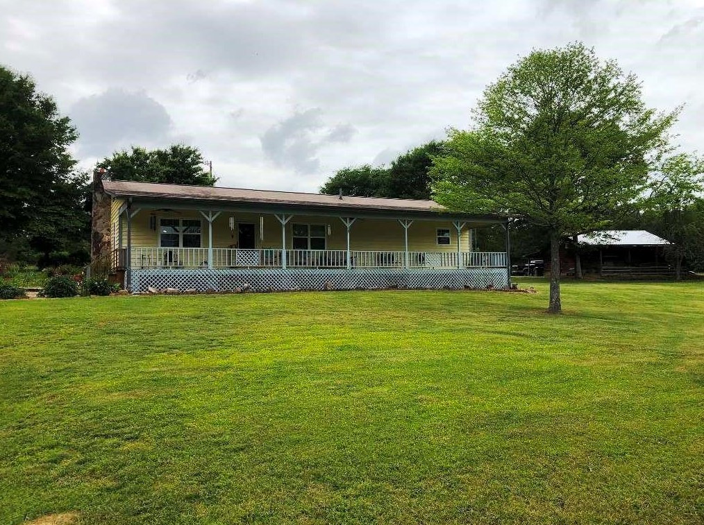 351 Brindle Rd, Resaca, GA 30735-5078
