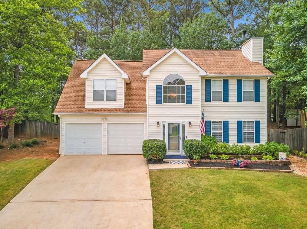 6695 Manor Creek Dr, Douglasville, GA 30135-3678