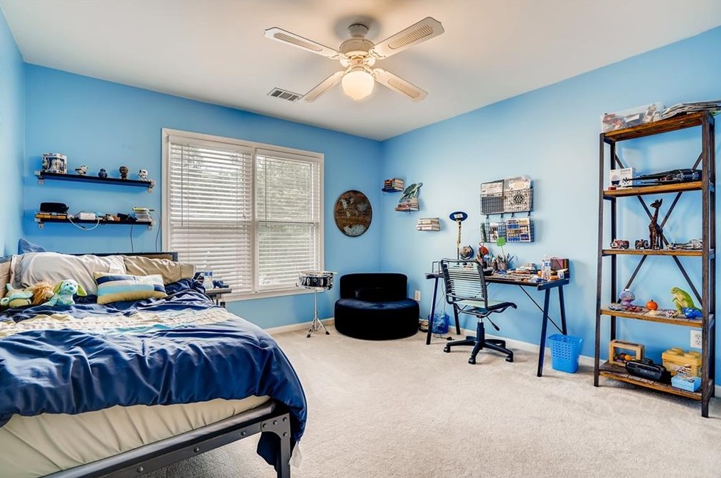 5347 Oxford Chase Way, Atlanta GA 30338-3053 exterior