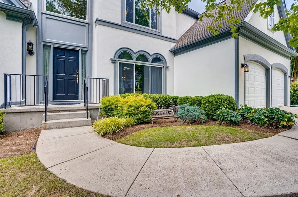 5347 Oxford Chase Way, Atlanta, GA 30338-3053