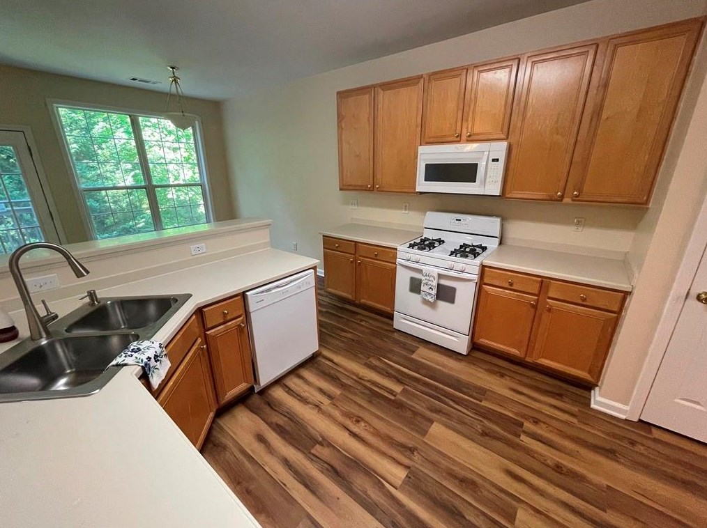 1525 Wedgefield Ct, Alpharetta, GA 30004