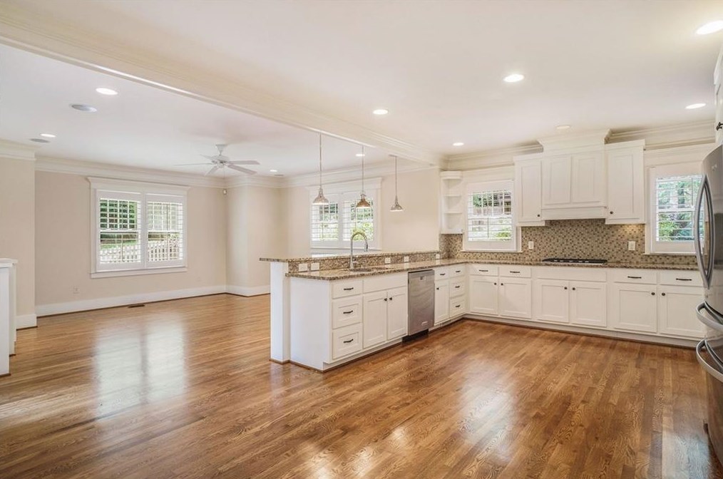 132 Benson St, Decatur GA  30030-4306 exterior