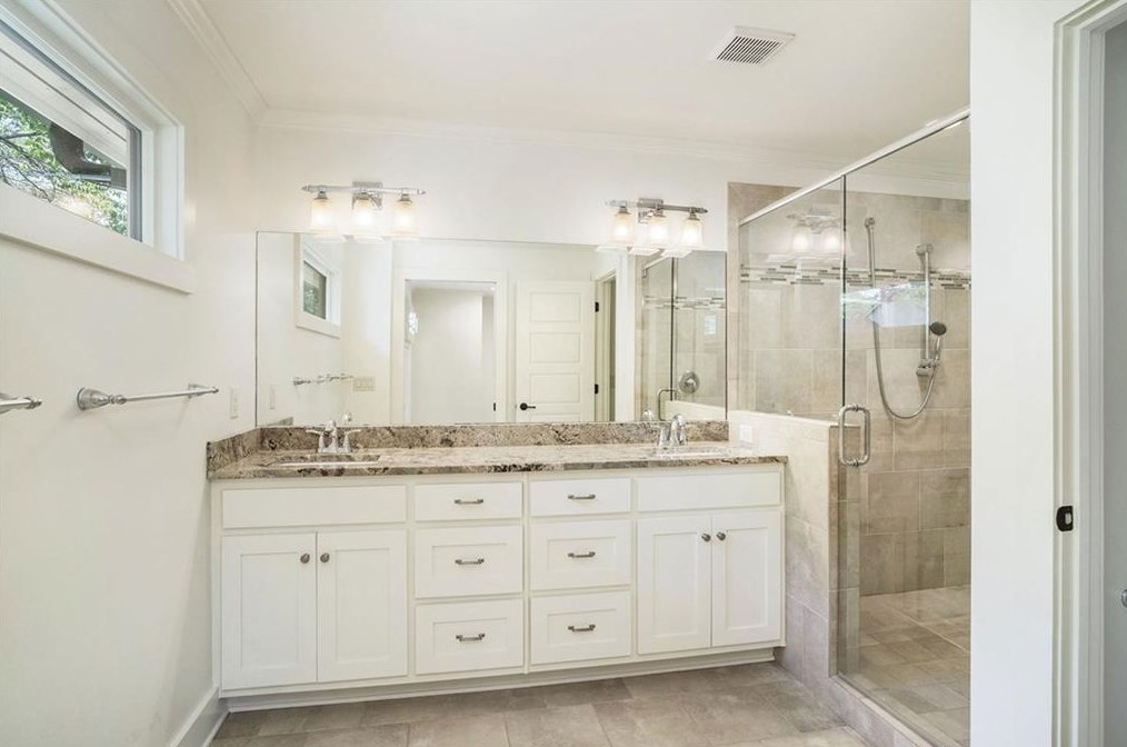 132 Benson St, Decatur GA  30030-4306 exterior