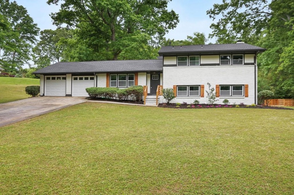 2732 Hawaii Ct, Decatur GA  30033-2335 exterior