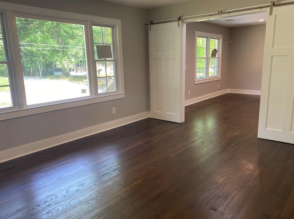 569 Woods Dr, Atlanta GA  30318-6105 exterior