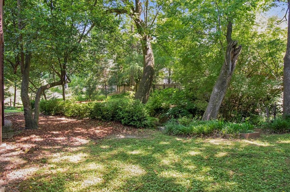 431 Melrose Ave, Decatur GA  30030-2855 exterior