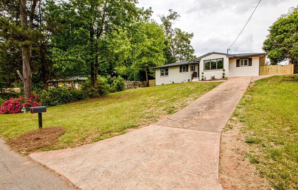 3710 Del Rio Ter, Decatur GA  30032-3114 exterior