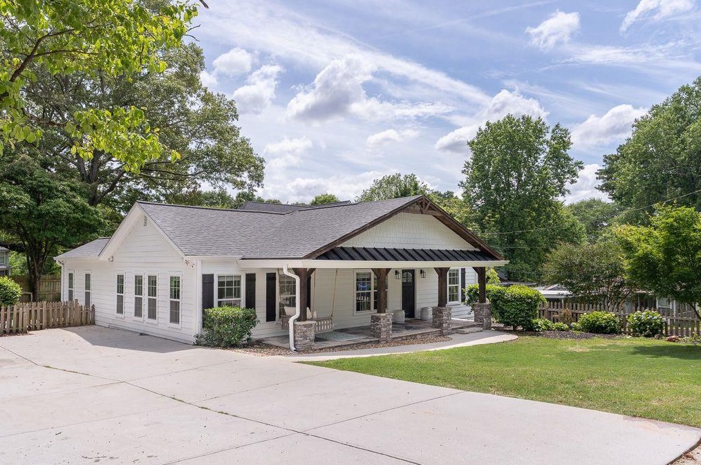 1635 Wainwright Dr, Atlanta GA  30316-2715 exterior
