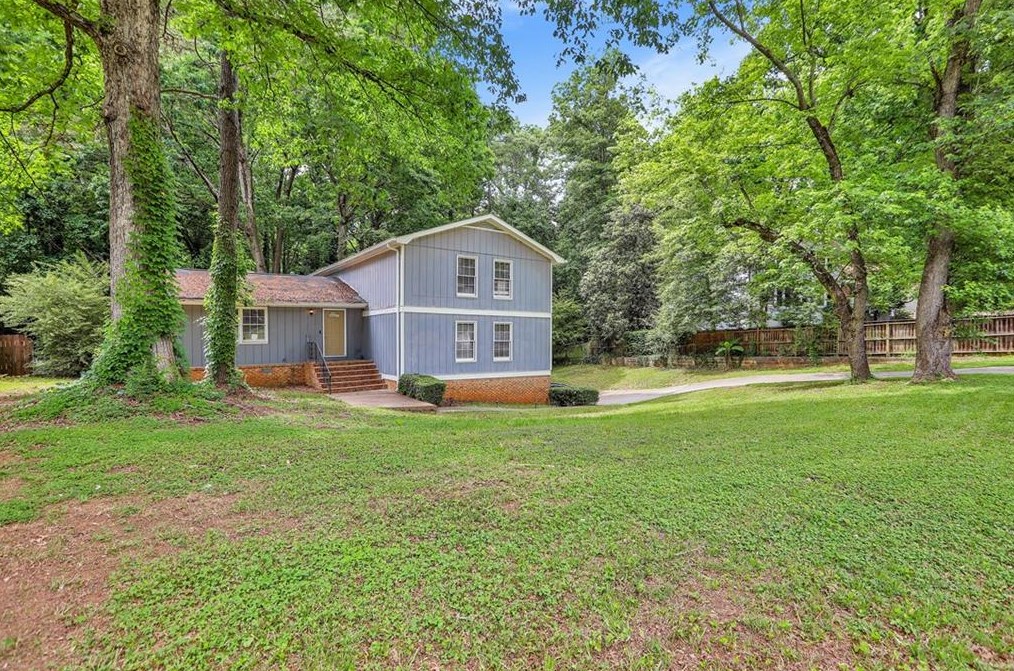 3315 Pointe Bleue Ct, Decatur, GA 30034-5118