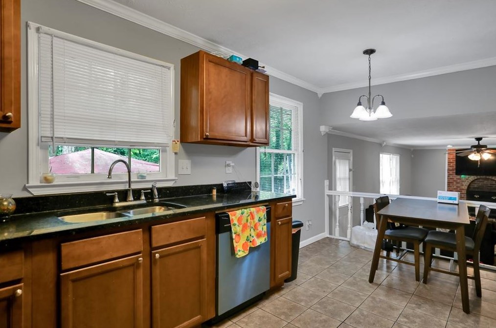 3315 Pointe Bleue Ct, Decatur GA  30034-5118 exterior