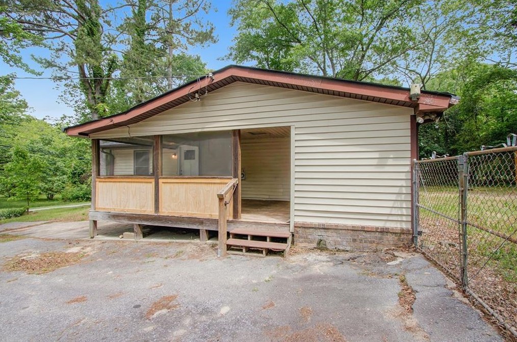 291 W Midland Ave, Winder, GA 30680