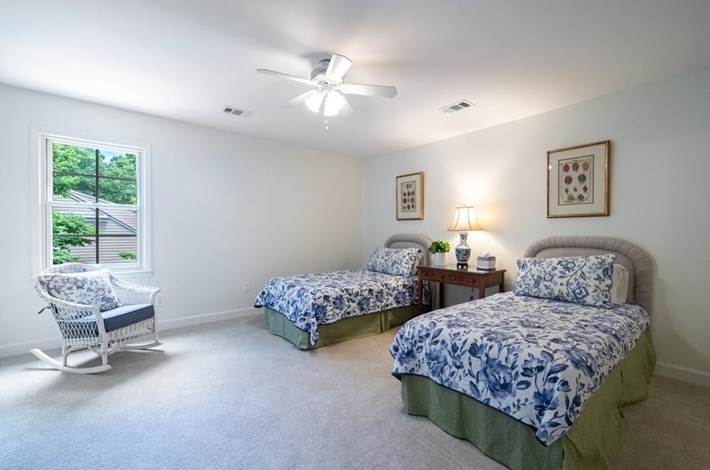 4617 Woodland Brook Dr, Atlanta GA  30339-5368 exterior