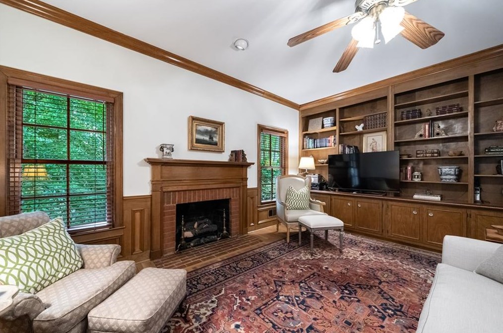 4617 Woodland Brook Dr, Atlanta GA  30339-5368 exterior