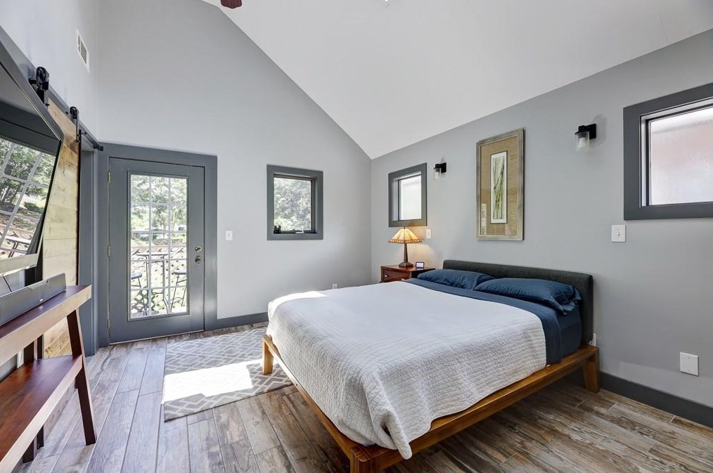 973 Church St, Decatur GA  30030-5508 exterior