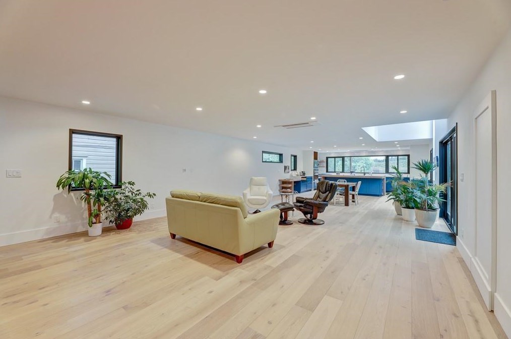 973 Church St, Decatur GA  30030-5508 exterior