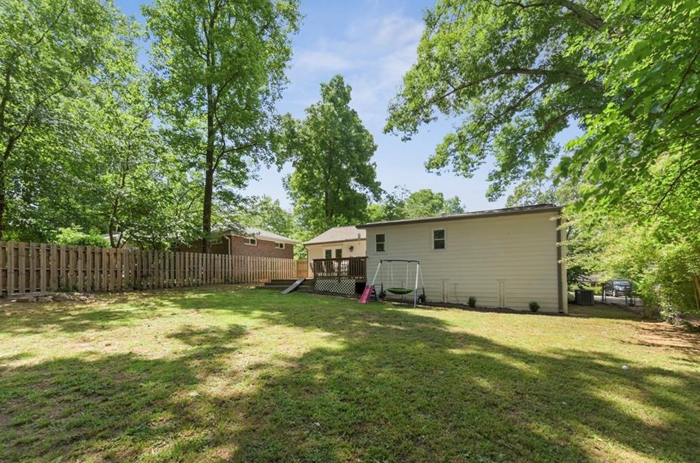 2964 Westbury Dr, Decatur GA  30033-6010 exterior