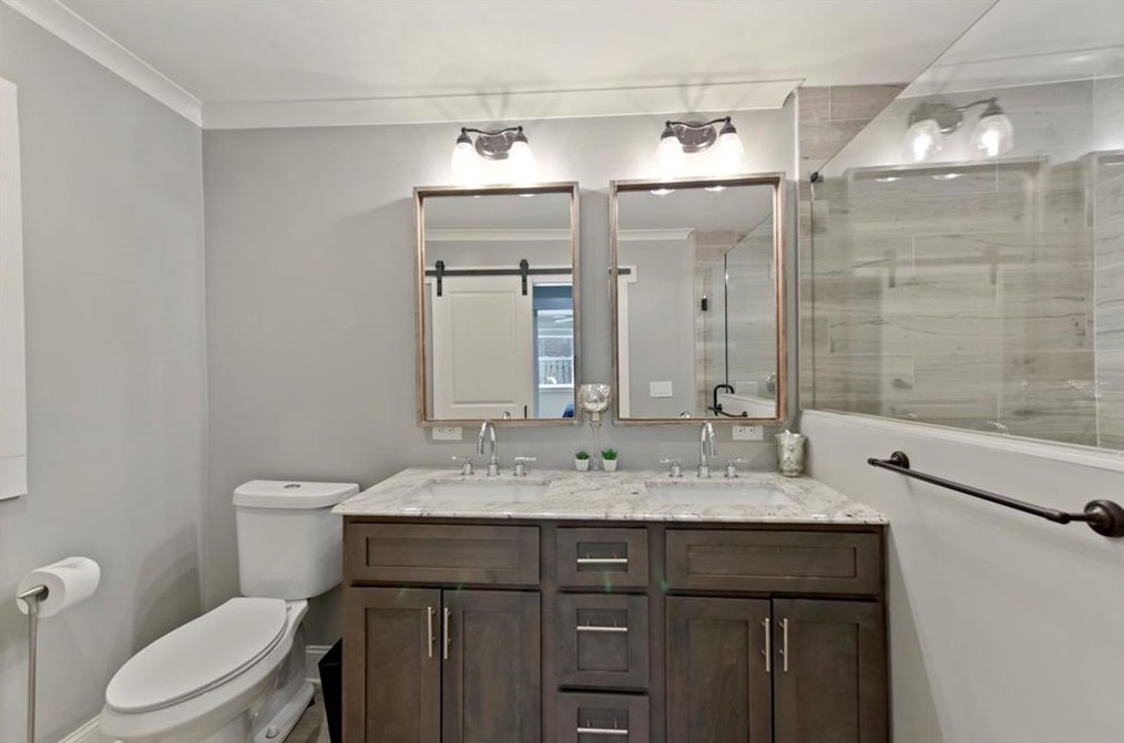 2964 Westbury Dr, Decatur GA  30033-6010 exterior