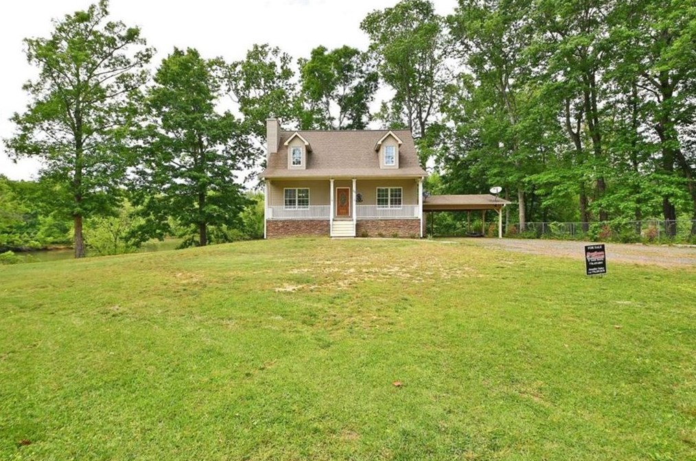 59 Sleepy Hollow Rd, Cave Spring, GA 30124