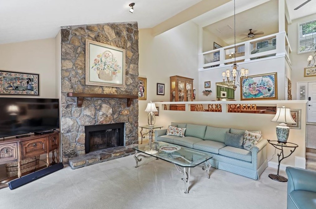 36 Waterford Ct, Atlanta GA  30328-4538 exterior