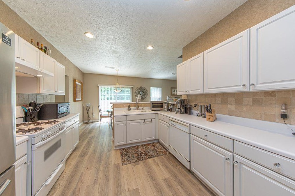 10005 Lauren Hall Ct, Alpharetta, GA 30022-7590
