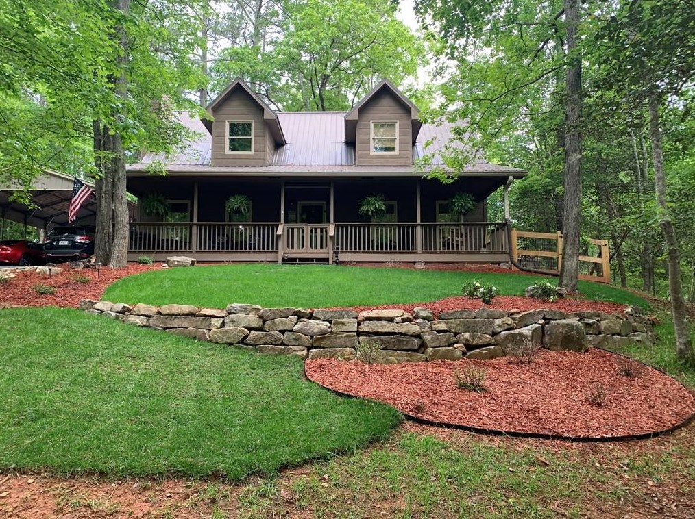 678 Villa Dr, Ellijay, GA 30540