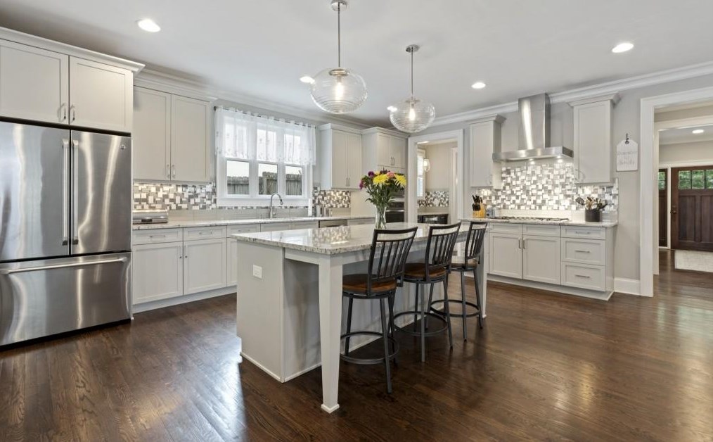 435 Pharr Rd, Decatur GA  30030-4427 exterior