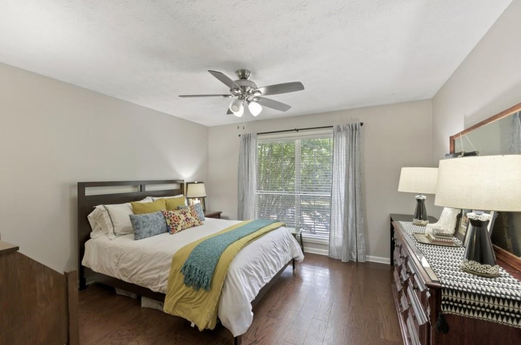 1244 Weatherstone Dr, Atlanta GA  30324-4644 exterior