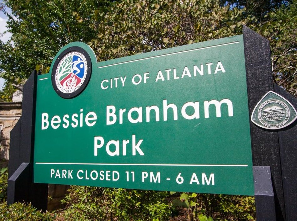 2109 Ridgedale Rd, Atlanta GA  30317-1304 exterior