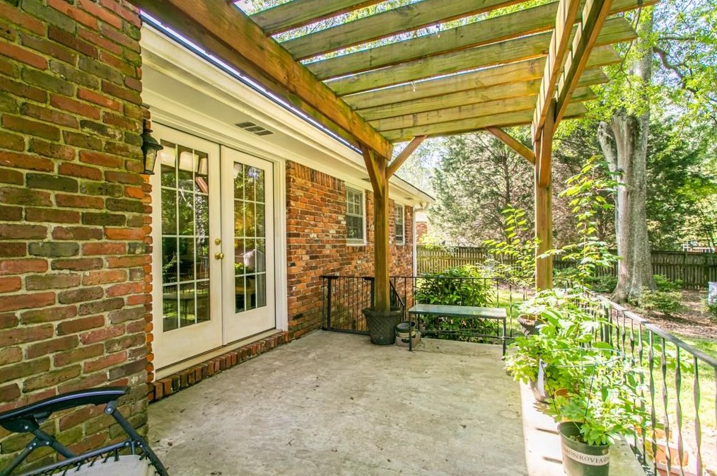 3096 Octavia Pl, Atlanta GA  30340-4620 exterior