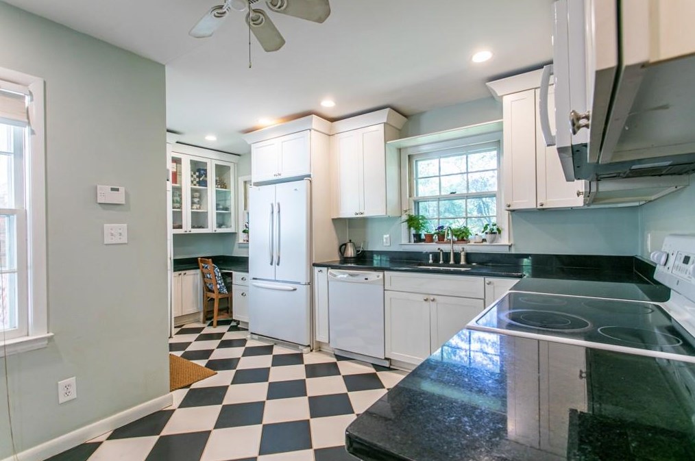3096 Octavia Pl, Atlanta GA  30340-4620 exterior