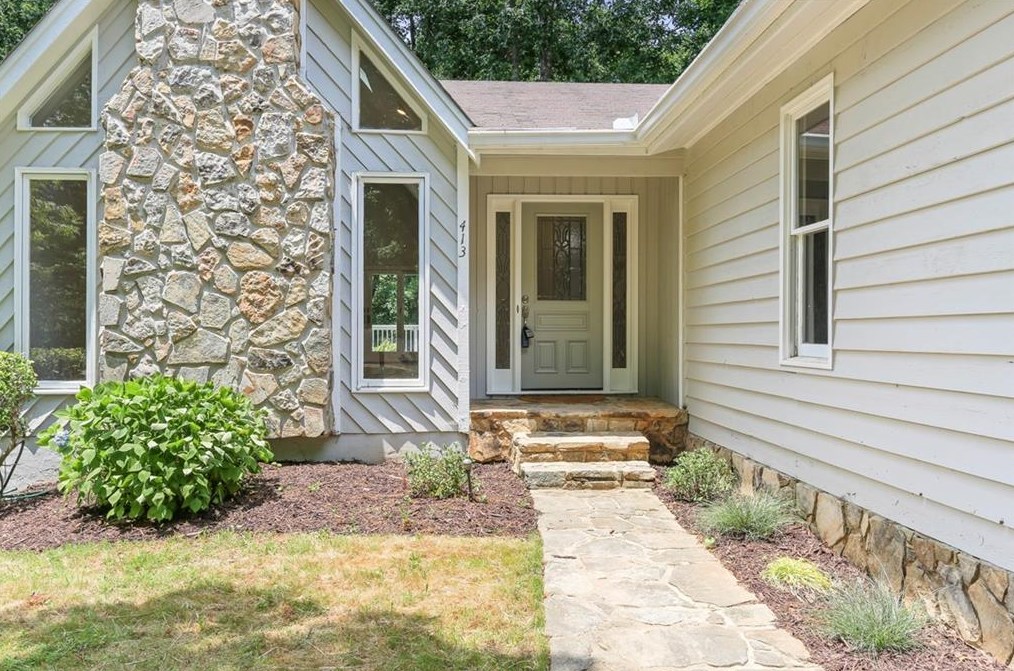 413 Sassafras Rd, Roswell, GA 30076-3669