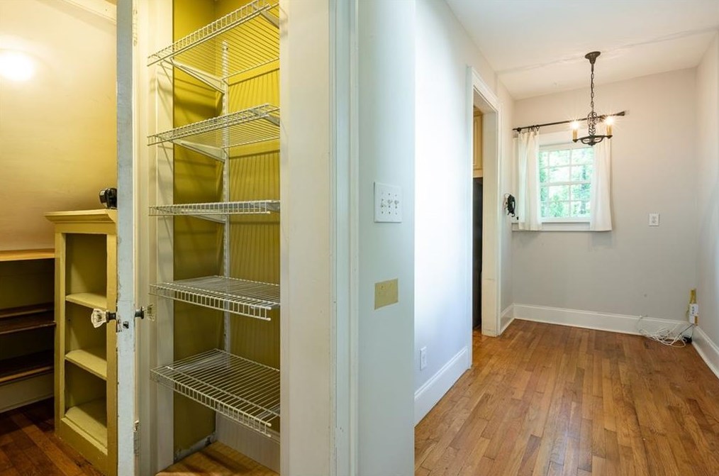 226 Inman Dr, Decatur GA  30030-3833 exterior