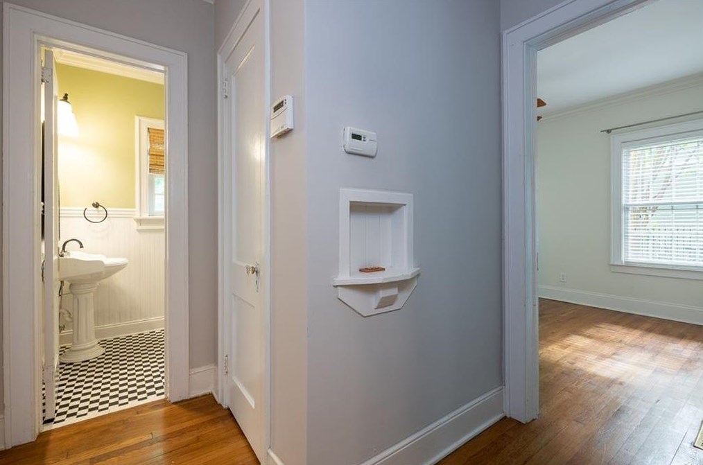 226 Inman Dr, Decatur GA  30030-3833 exterior