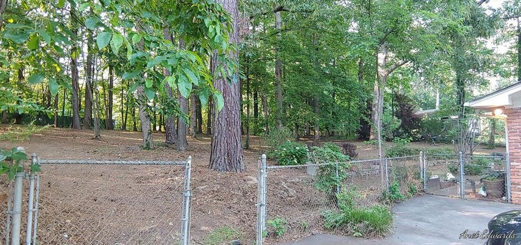 3845 Village Dr, Atlanta, GA 30331-2221